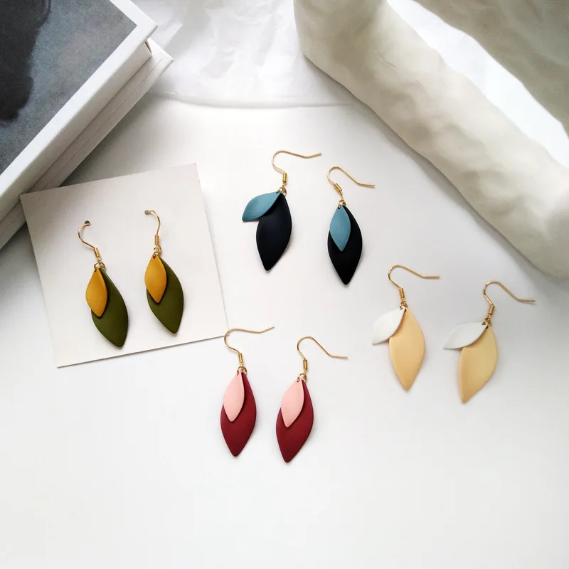 

Alloy Irregular Leaves Shape Contrast Clip On Earrings Red Metal Leaf Shape Clip Earrings No Pierced Ears for Women