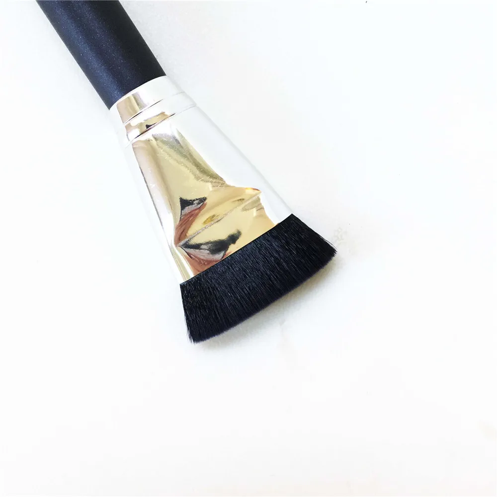 MAC 163 Flat Top Contour Brush _ 2