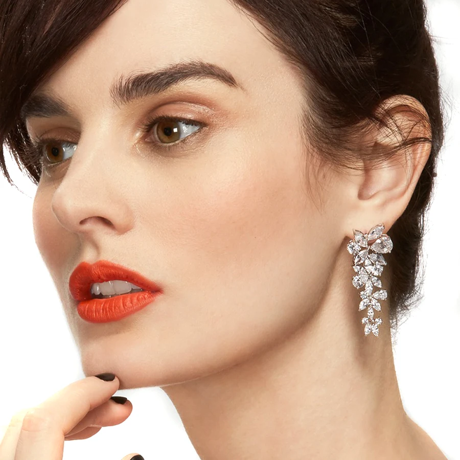 

JUJIA good quality 2 colors New 2019 fashion HOT women stud earrings crystal vintage korean Earrings for women jewelry wholesale