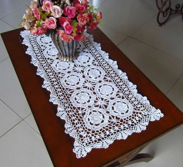 Crocheted doilies 30x70m 12X28 inches Vintage Table Runner for weddingin Table Runners from