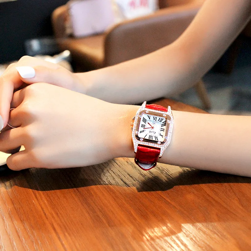 

Luxury Women Watches Casual Leather Belt Round Quartz Wrist Watch Gradual Color Scale Convex Watch For Ladies Gift for Love