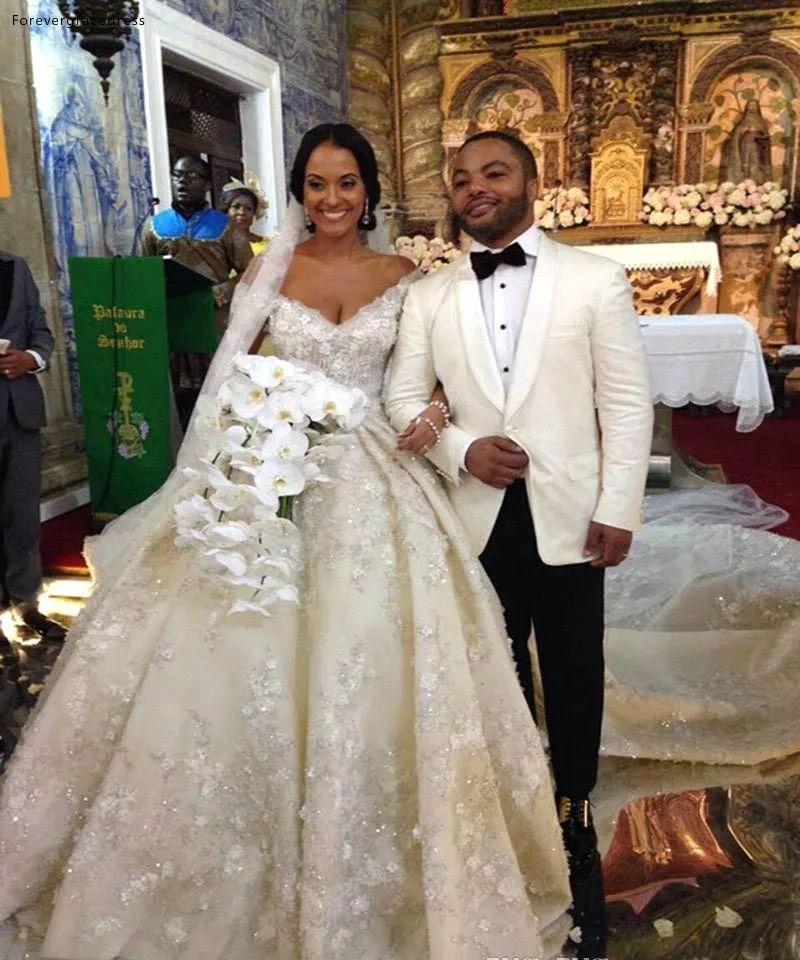 Luxurious Princess Wedding Dresses Ball Gowns 3D Flower Appliques Puffy Ball Gowns Off the Shoulder Cathedral Train Wedding Gowns BC1119  399 (7)