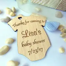 Персонализированные Свадебные Onesie Baby Shower экономят магниты даты, изготовленные на заказ деревянные деревенские сохранить дату, стаканчики для вечеринки, подарков, свадьбы