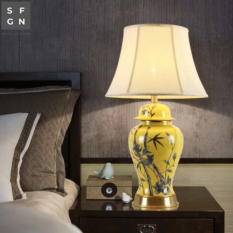 Керамическая Настольная лампа, медная кровать, роскошная Высококачественная Настольная лампа для гостиной, спальни, прикроватная лампа, украшенная светодиодными лампами