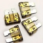 medium car fuse 7.5A