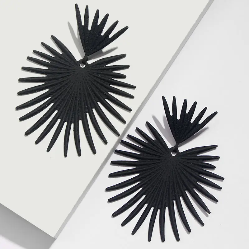 

JUST FEEL Fashion Summer Punk Geometric Metal Irregular Drop Earrings for Women Bohemian Statement Metal Party Wedding Jewelry