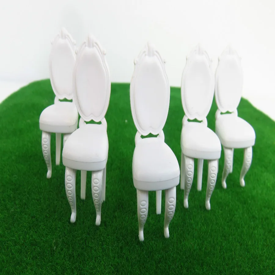 scale white chair  (11)