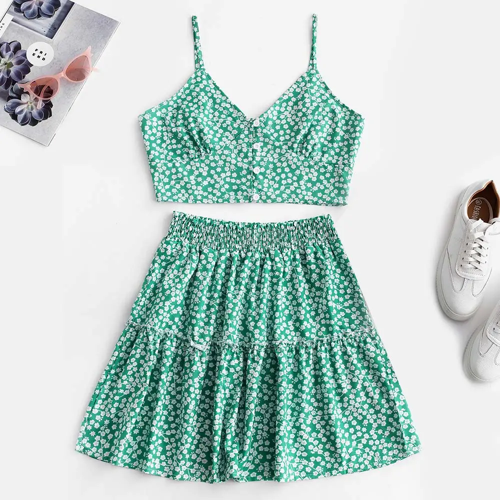 

ZAFUL Women Set Floral Print Buttoned Smocked A Line Skirt Set Spaghetti Straps Vintage Two Piece Sets Crop Top High Waist Skirt