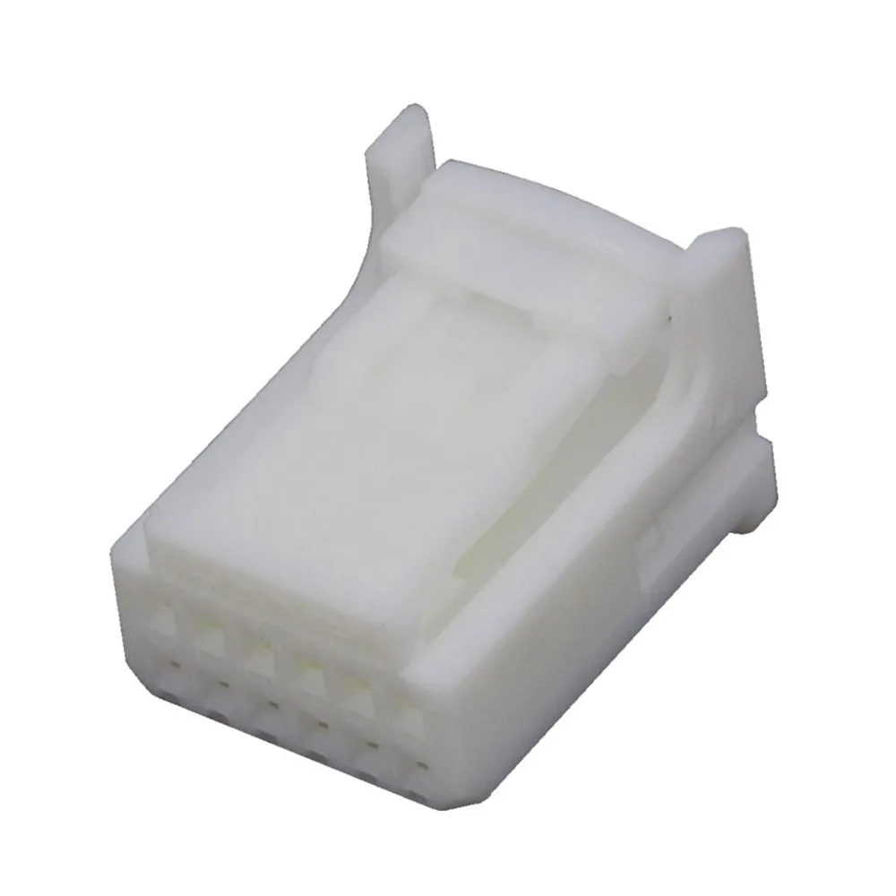 

12 Pin White Car Plug Harness Connector plastic Headband Terminals DJ7121S-0.7-21 12P
