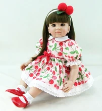 Muñeca reborn de 55 cm con zapatitos rojos