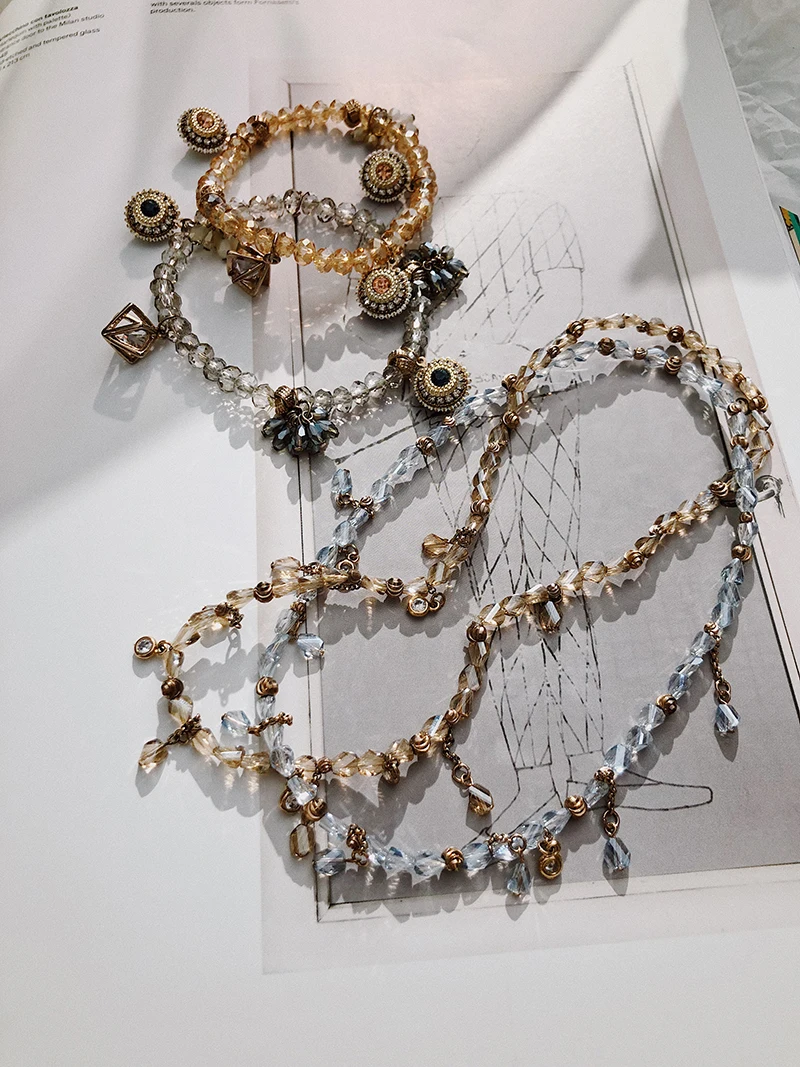 

Korean version of simple peach blossom crystal elastic bracelet Mori girlfriends cool wind jewelry women