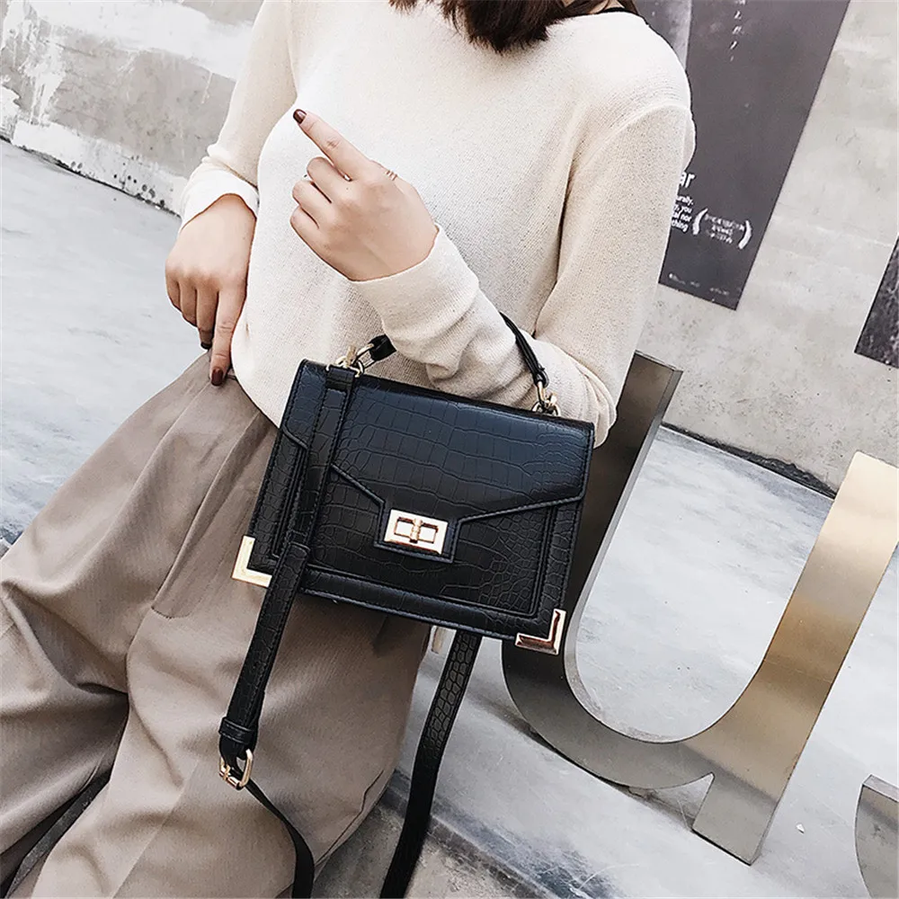 

Fashion Cosmetic Bag Women Portable Makeup Bag Travel Organizer Handbag Makeup Bag Toiletry Kits Black Green Women Makeup Pouch
