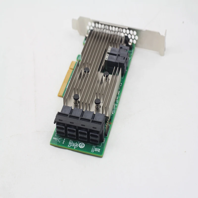 9305-24I SFF8643* 6 PCIe3.0 X8 12 ГБ/сек. SAS/SATA Raid и надписью «HBA» Hostraid0/1/10/5(IRM