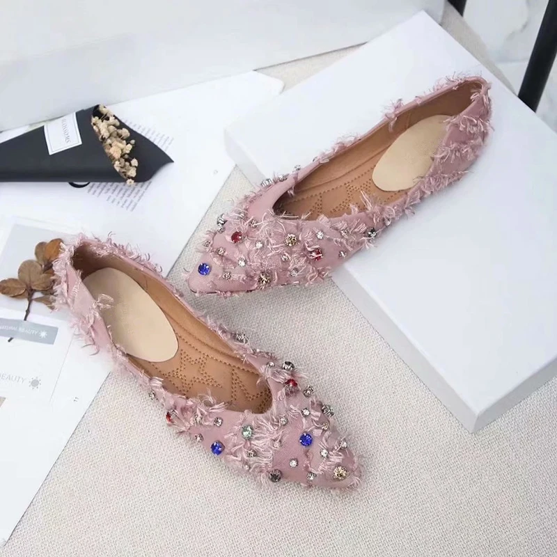 

Luxury Brand Carstal Women Flats Shoes Women Loafers Ballet Flats Suede Metal Chain Bees Black Shoes Casual Pointed Toe Slip On