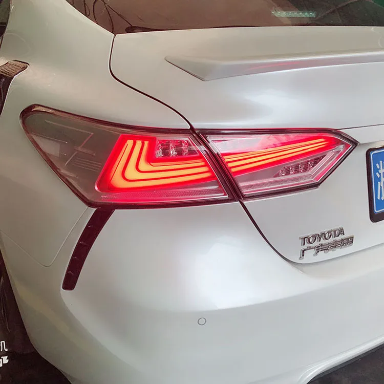 Для 2018 новая машина скорой помощи Toyota Camry задние светильник с движущимися