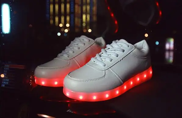 Led luminous Shoes For Boys girls Fashion Light Up Casual kids 7 Colors Outdoor new simulation sole Glowing children sneaker