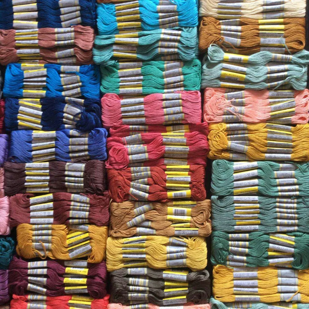 

Red Colors 12 Skeins 8.7Yards (8m) Double Mercerized Cotton Floss Cross stitch Embroidery Thread 6 strands DMC Chart Column 1