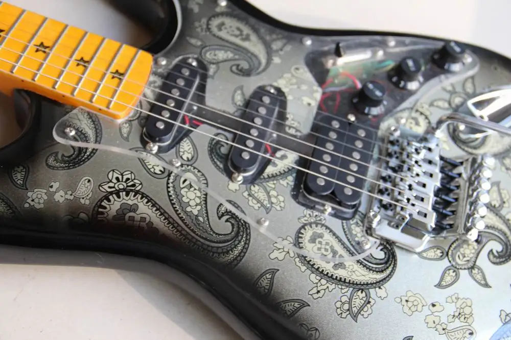 New Arrival Fr STR electric guitar 3 pickups Guitarra electrica Transparente pickguard in black 111120