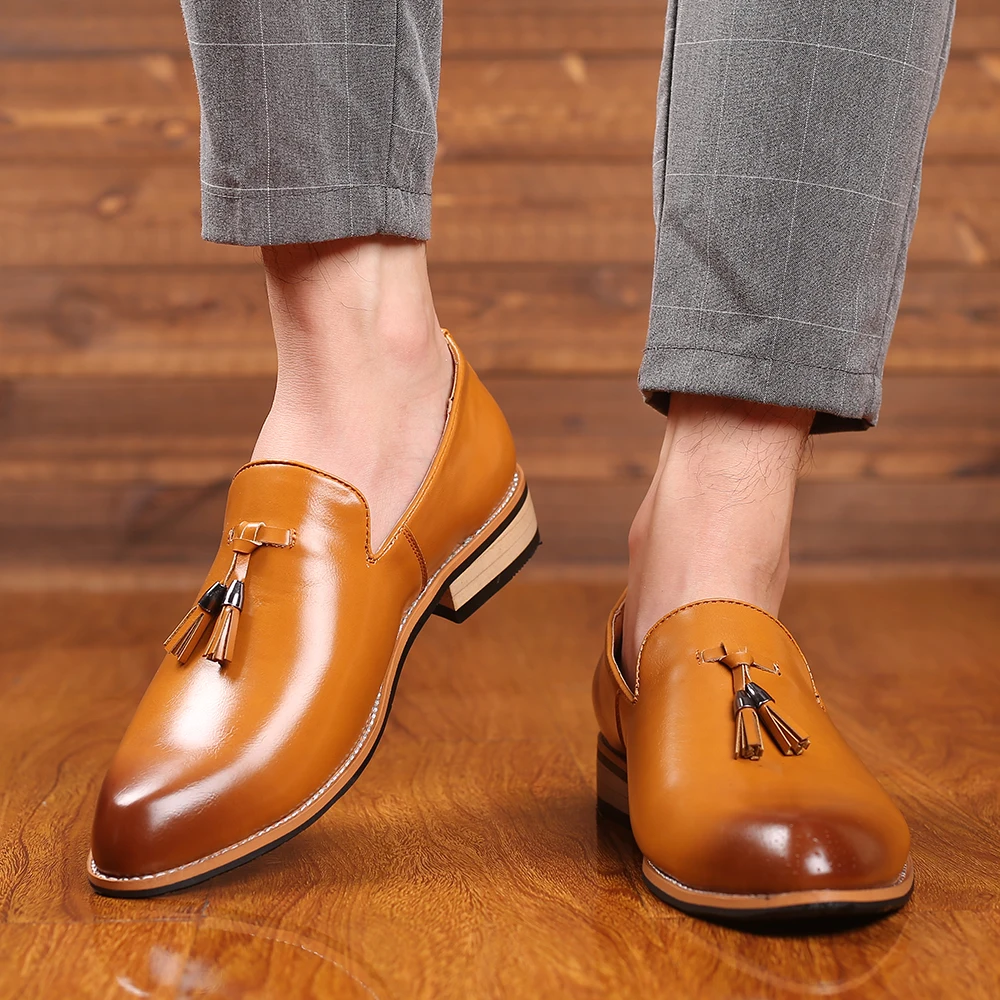 Men Dress Shoes Gentlemen British style Paty Leather Wedding Shoes Men Flats Leather Oxfords Formal Shoes