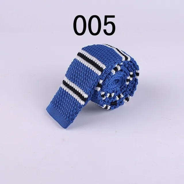 005