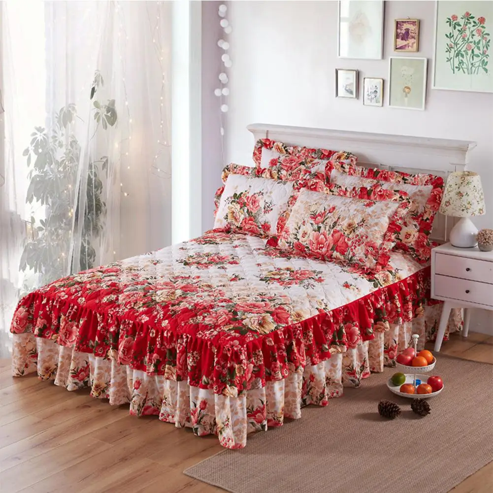 

HobbyLane 180*220cm Graceful Quilted Thickened Bedspread Laced Fitted Sheet Two-Layer Bed Cover Wedding Housewarming Gift
