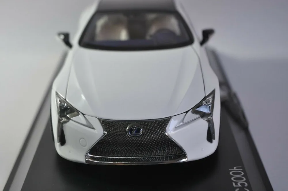 1:18 литая под давлением модель для Lexus LC 500h LC500h белый купе игрушечный автомобиль миниатюрная коллекция подарок LC500 LS500