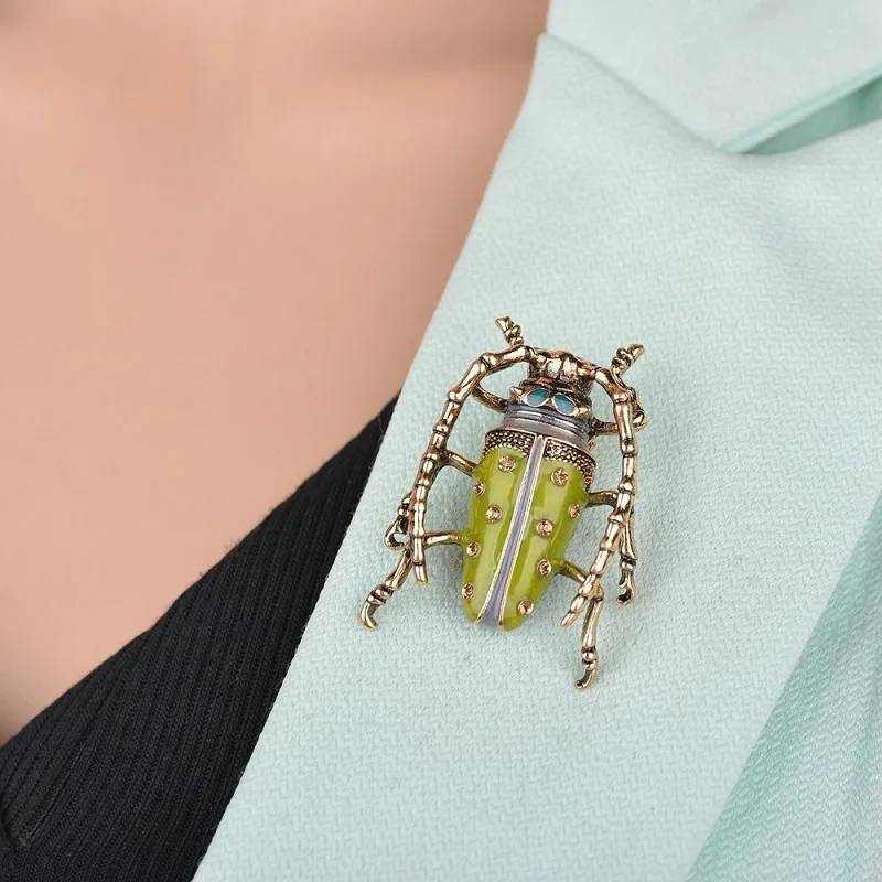 High Quality Enamel Pin Insect Brooch Beetle Enamel Brooch Vintage Exquisite Simulation Pins Fashion Dress Suits Sweater Corsage Fashion Jewelry