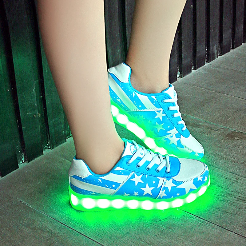 

New Fashion Light Up Shoes Femme Luminous Shoes Led For Adults Schoenen men Casual Chaussures Lumineuse plus big size35-46