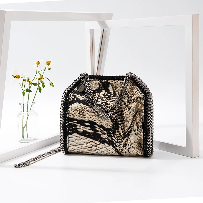 

2019 New Fashion Luxury Handbags Women Bags Designer Chain Crossbody Handbag In Women Totes Messenger Bucket Snake Bag Lady