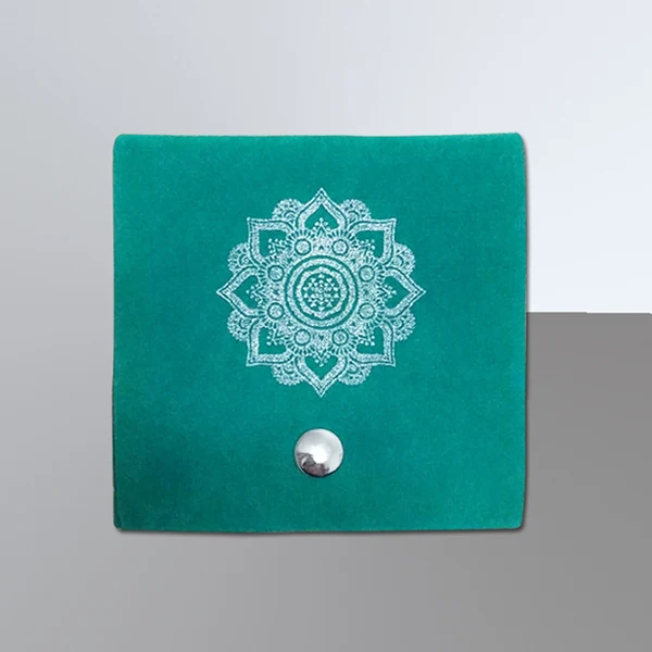 Изготовленный на заказ роскошный дизайн печатная картонная бумажная коробка ювелирных изделий с печатью логотипа - Цвет: Green Pouch-button
