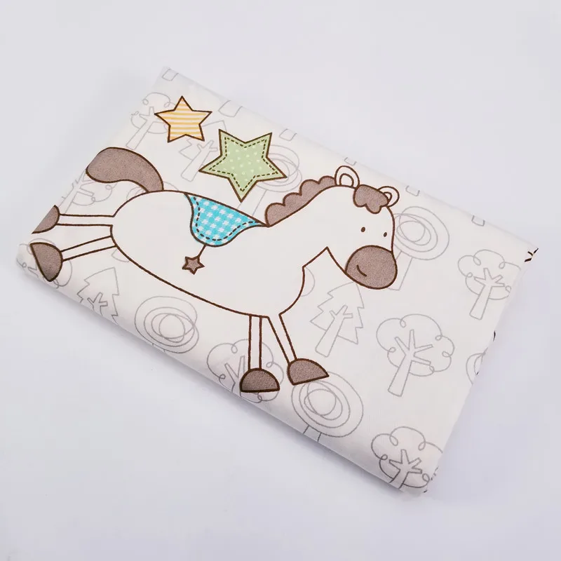 

Cotton Twill Fabric Printed Horse for DIY Baby Patchwork Cloth for Sewing Quilting Fat Quarters Material For Baby&Child 50x40cm