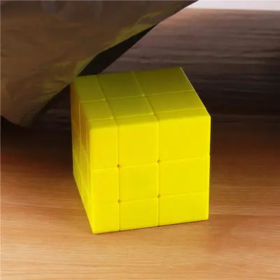 QY TOYS  megaminxeds puzzle speed magic cube pyramidcube stickerless professional special shape mirror pyramid cubes wholesale mirror cube