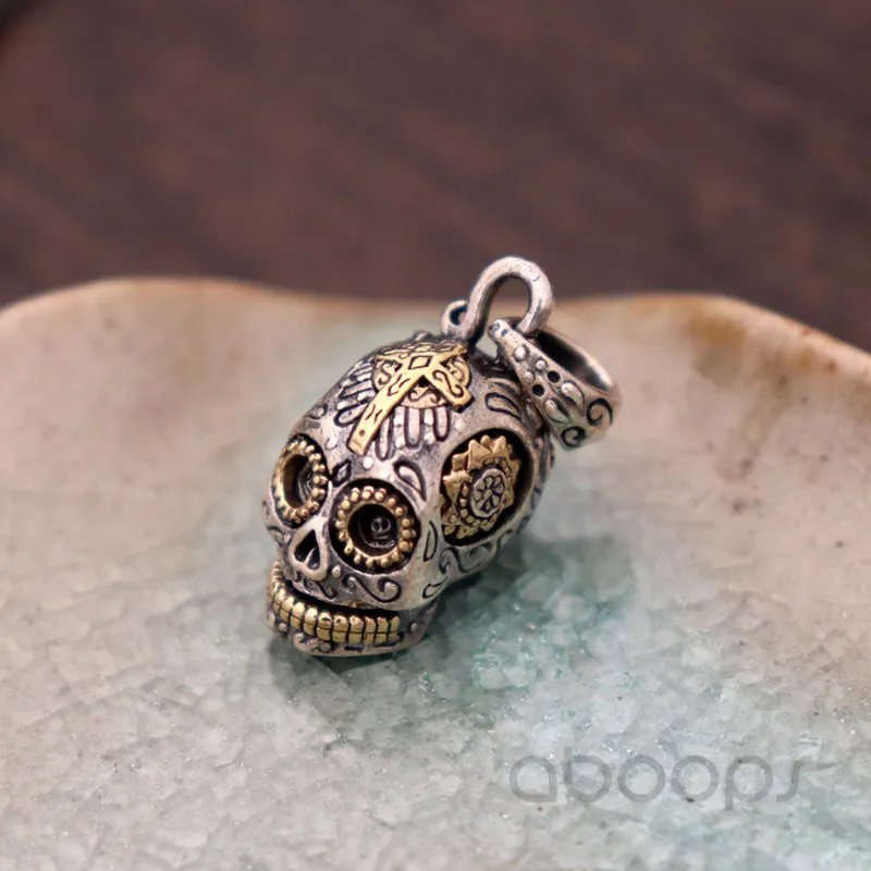 S Skull Pendant-1