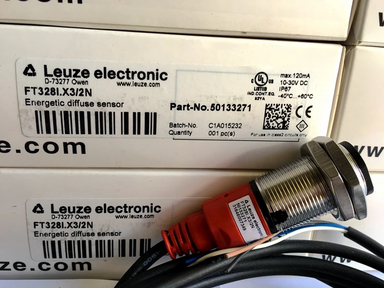 FT328I.X3/2N 50133271 LEUZE фотоэлектрический переключатель 100% Новый оригинальный FT328I.X3/4 P |
