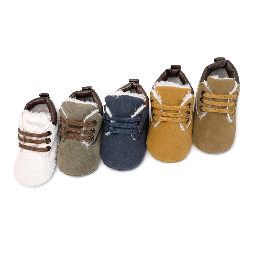 Детская обувь из флока с высоким берцем; Детские ботиночки для мальчиков и девочек; зимние теплые однотонные ботиночки из искусственного флиса для малышей 0-18 месяцев