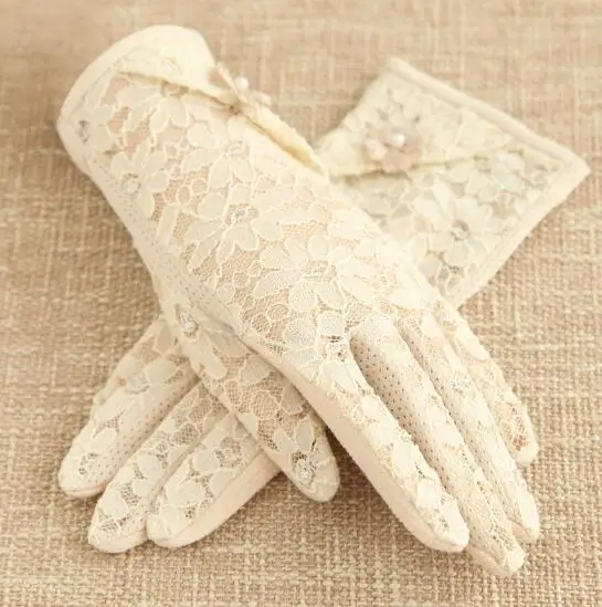 

Women's Spring Summer Short Lace Gloves Female Summer Sunscreen non-slip Lace Driving Glove R793