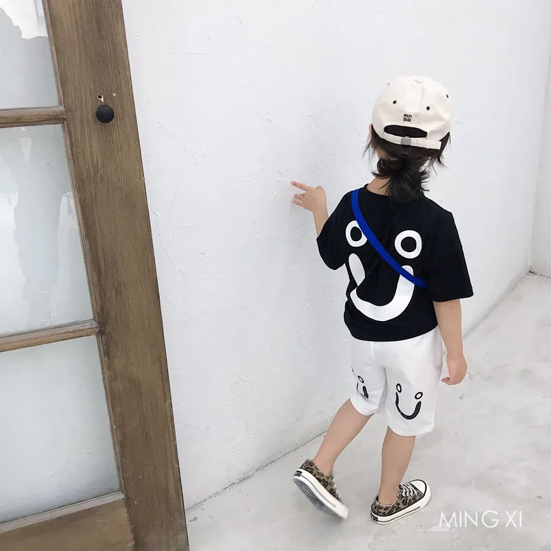 

2019 summer new children's clothing suit children's short-sleeved five-pants two-piece smiley set