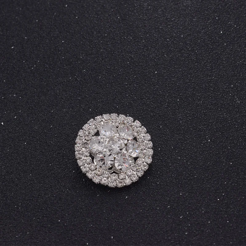 Rhinestone clothings buttons (4)