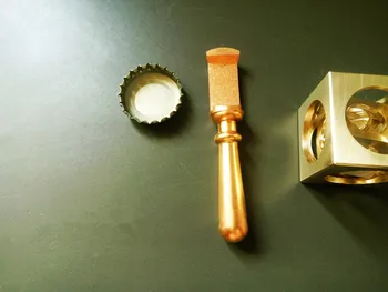 

EDC Original Brass Opener Hand-one Keychain Creative DIY Non-deformation Of The Bottle Cap