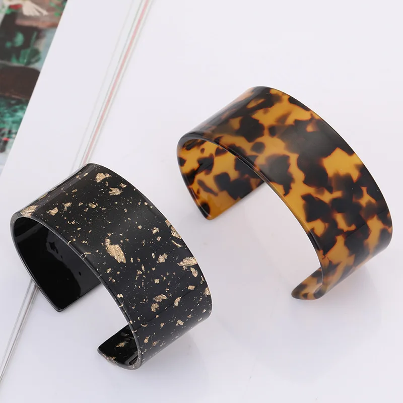 

Fashion Bohemian Bracelet Acetate Sheet Exaggerated Leopard Opening Wide Face Bracelet Geometry Round Trend Bracelet for Women