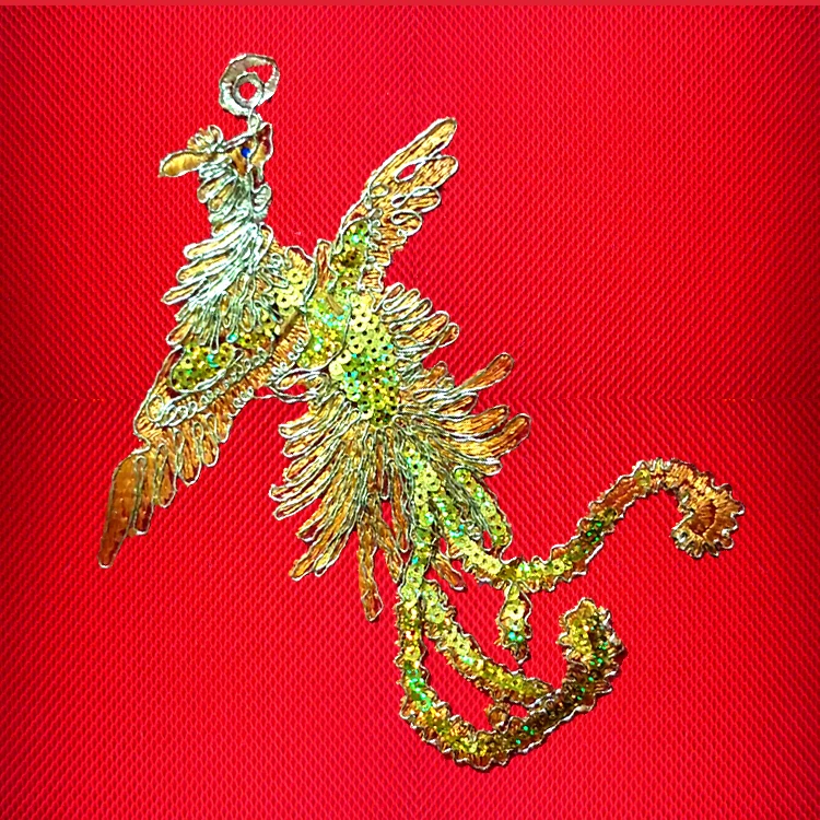 

2Pcs/lot 24*17.5cm Golden Embroidered Phoenix Applique Home Hand Sewing Clothes Filling Hole Clothes Trim Cloth Patches AC736