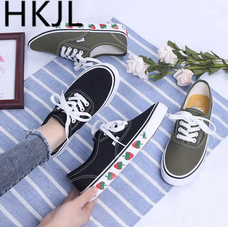 

HKJL Canvas shoe female student han edition goes all out spring new fund strawberry board shoe 2019 tide shoe A531