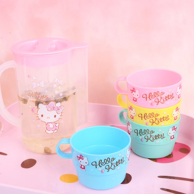 

4 Cups+1 Bottle Set Cartoon Tea Cup Set Bear Drink Share Cup Set Best For Outdoor