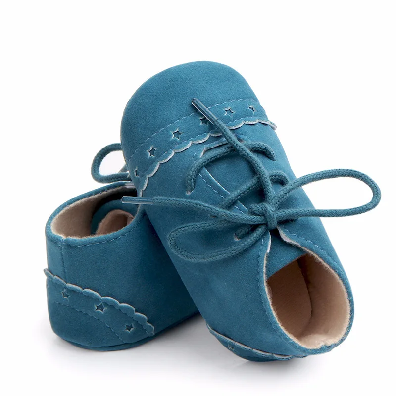 Модная Осенняя детская обувь для девочек; детские мокасины из нубука; однотонные туфли на шнуровке для маленьких девочек