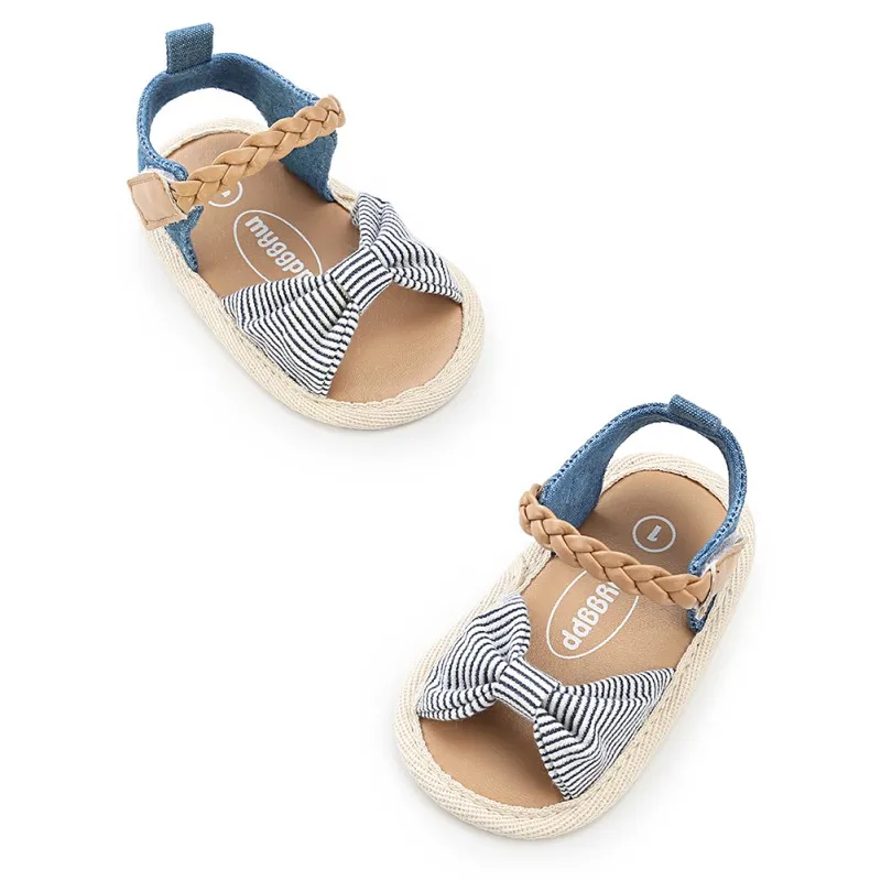 Новые летние модные сандалии фартук для маленькой девочки с бантом из искусственной кожи Повседневное мягкие детские сандалии, обувь