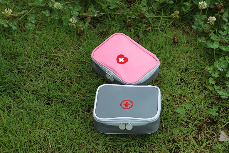 3__4200799738_1876746659