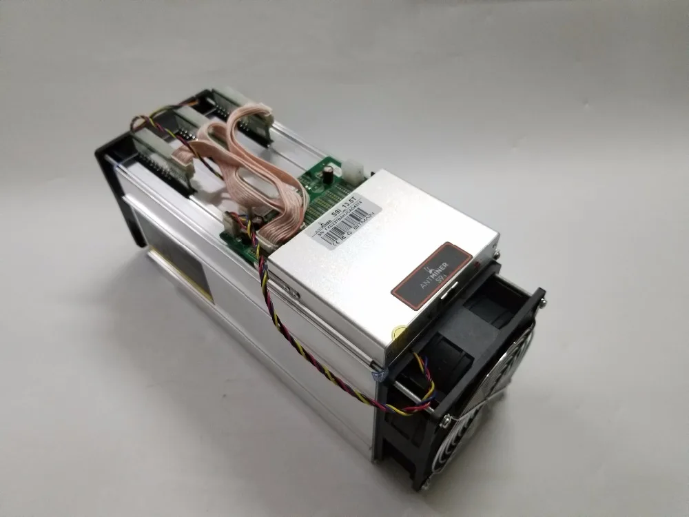 Asic Btc МПБ Шахтер AntMiner S9i 13,5 т Bitcoin Miner(без БП) от Bitmain лучше, чем WhatsMiner M3