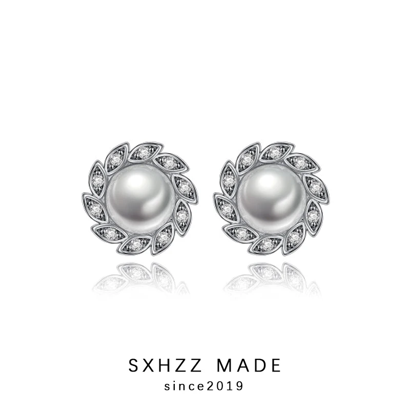 

SXHZZ Korean Style Flower Stud Earrings 925 Sterling Silver Classic Sparking Freshwater Pearl Stud Earrings For Women Luxury