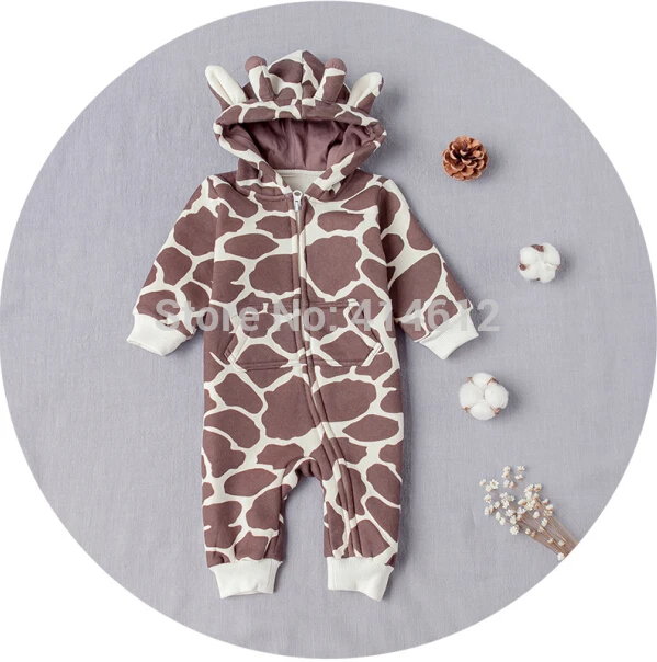 PPY-90, брендовые Осенние милые детские комбинезоны, флисовый комбинезон с капюшоном и подкладкой с жирафом для малышей, Одежда для новорожденных, верхняя одежда для детей 6-18 месяцев