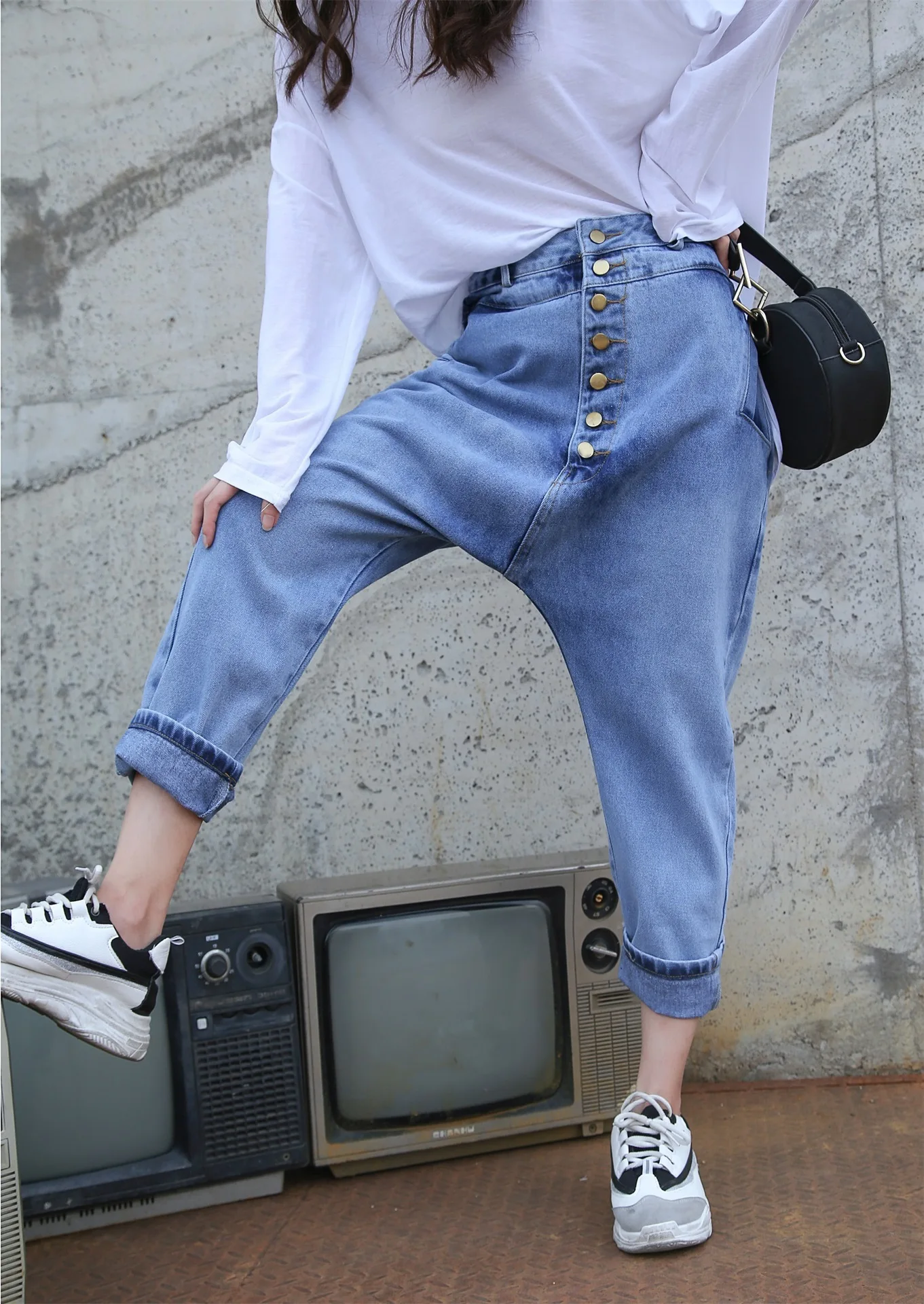 Джинсы бойфренда большого размера с заниженным шаговым швом, женские уличные штаны в стиле хип-хоп с пуговицами, шаровары, мешковатые джинсы бойфренда с заниженным шаговым швом